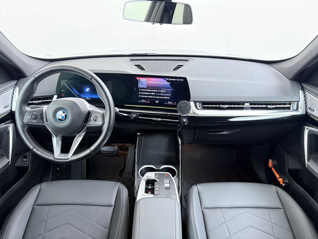 BMW iX1 – foto 11