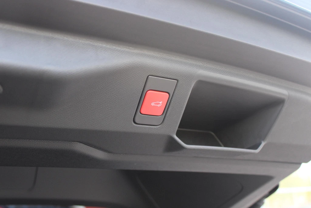 Peugeot e-5008 – foto 38
