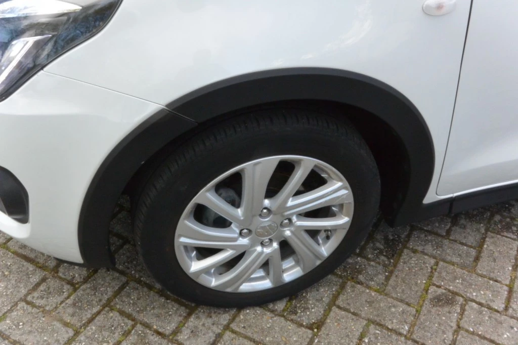Suzuki Swift – foto 10
