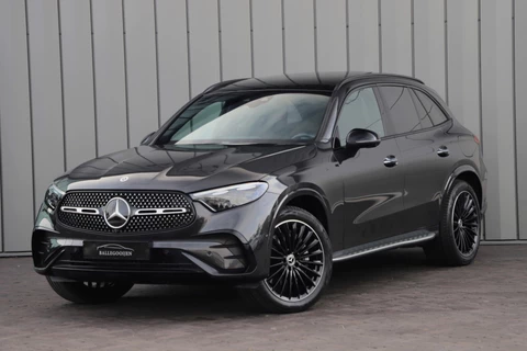 Mercedes-Benz GLC 400e AMG 4-Matic Aut9 | 381PK | Luchtvering | Achterasbesturing | Massage | Head-up | Keyles-go | Burmester | Pano | Distronic+ | Sfeerverlichting | Carbon | 2023.