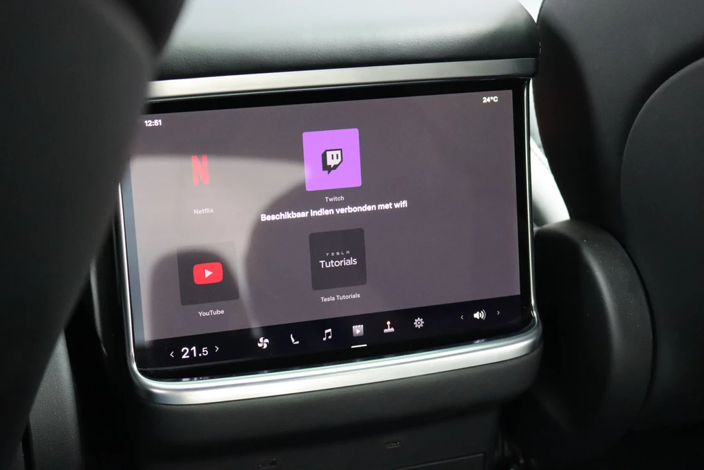 Tesla Model X – foto 17