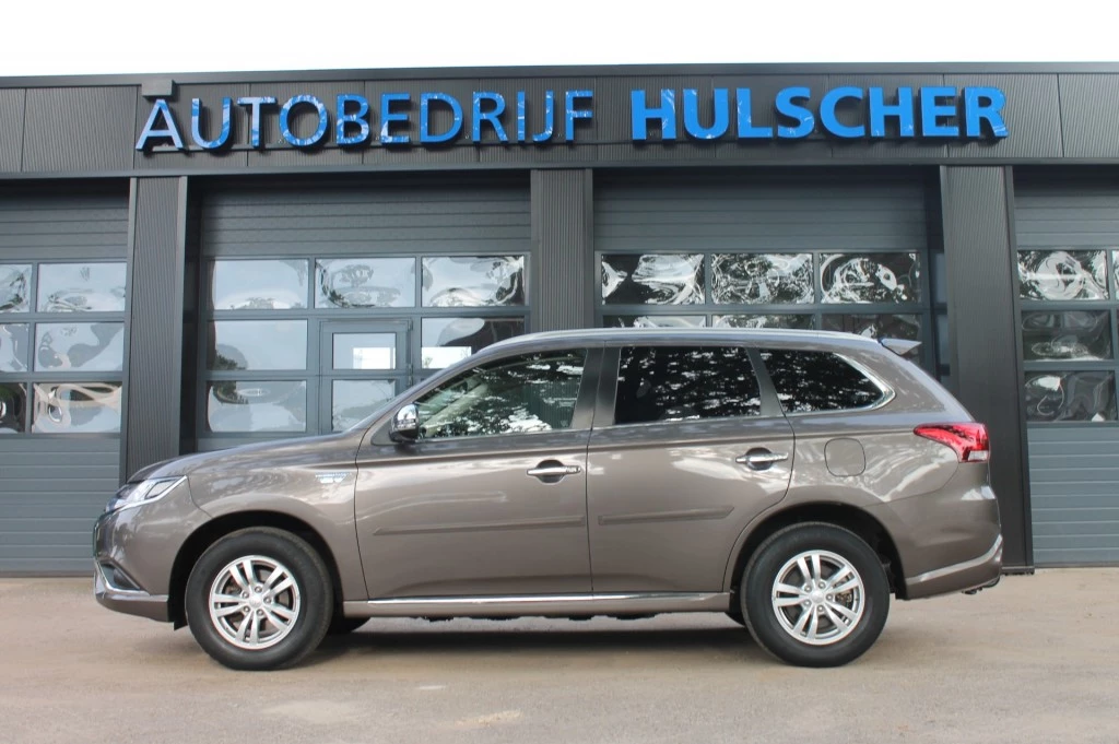 Mitsubishi Outlander – foto 2