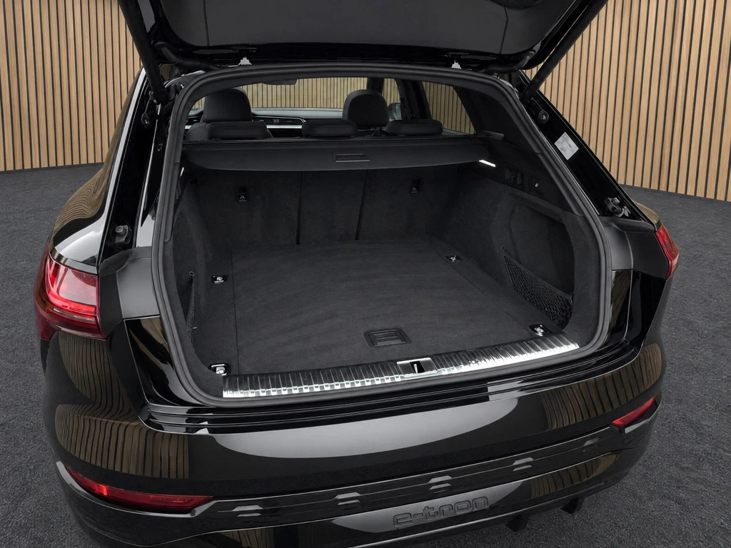 Audi Q8 e-tron – foto 12