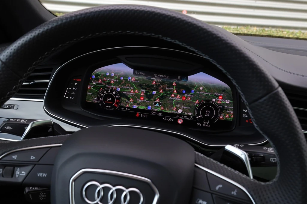 Audi RSQ8 – foto 41