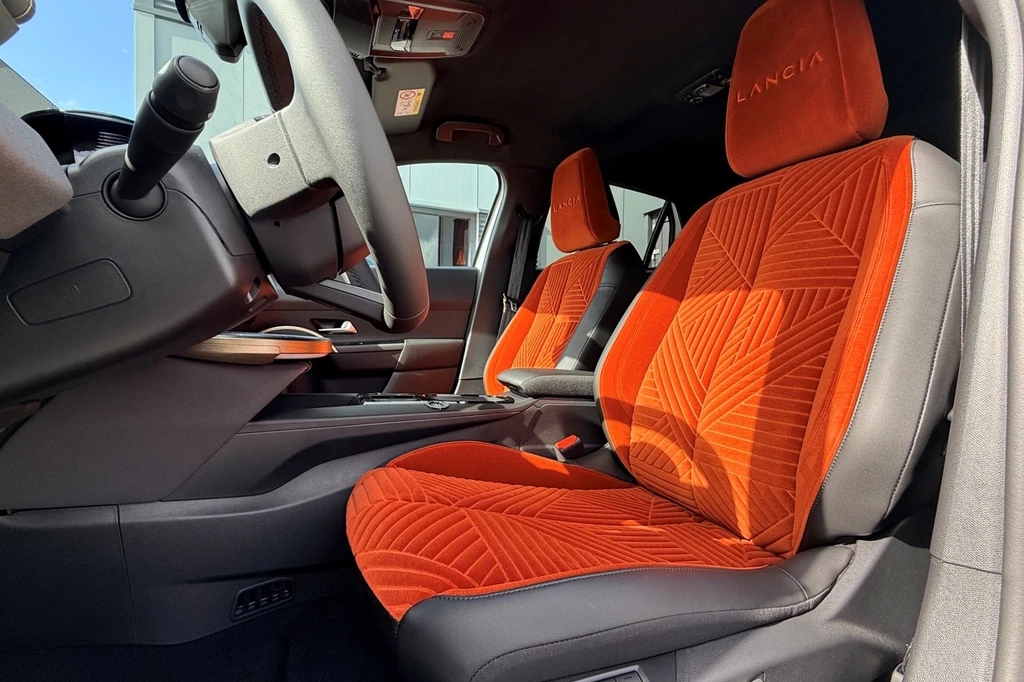Lancia Ypsilon – foto 8