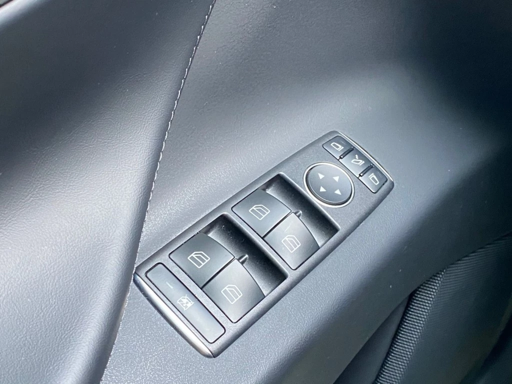 Tesla Model X – foto 18