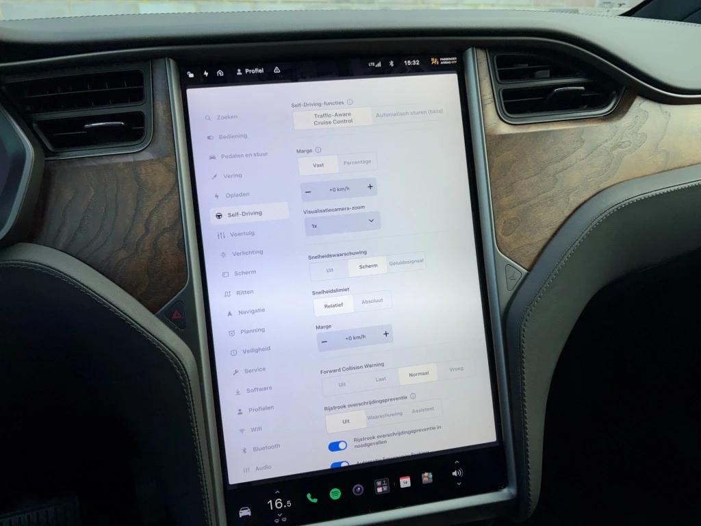 Tesla Model X – foto 29