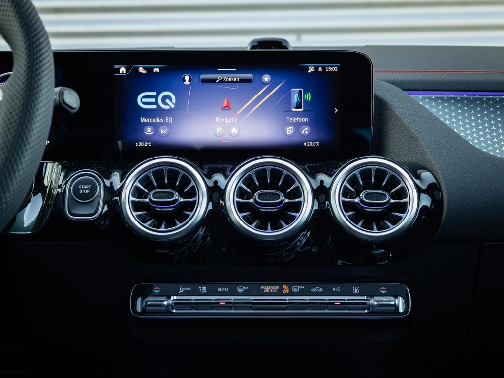 Mercedes-Benz EQA – foto 18