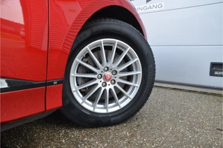 Jaguar I-PACE – thumbnail 9