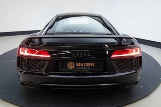 Audi R8 – thumbnail 5