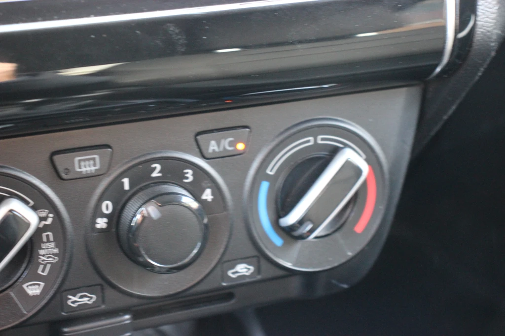 Suzuki Swift – foto 17