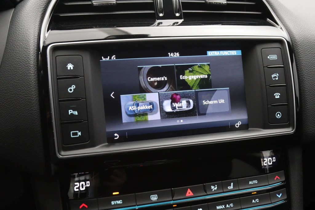 Jaguar F-PACE – foto 30