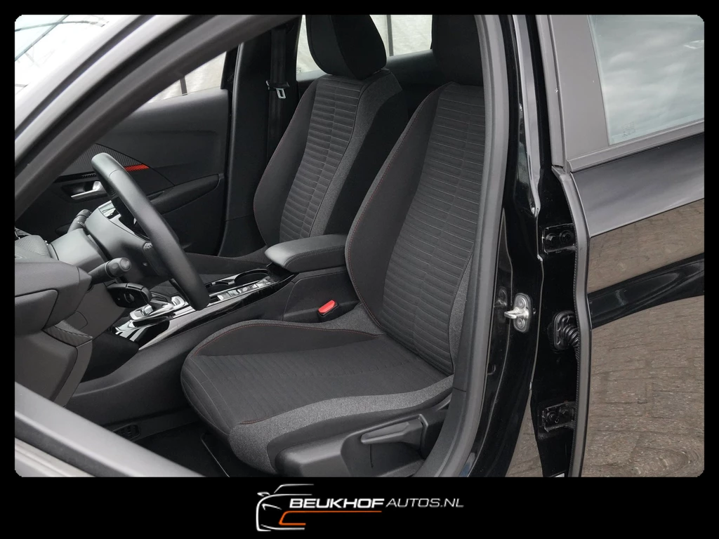 Peugeot e-208 – foto 19
