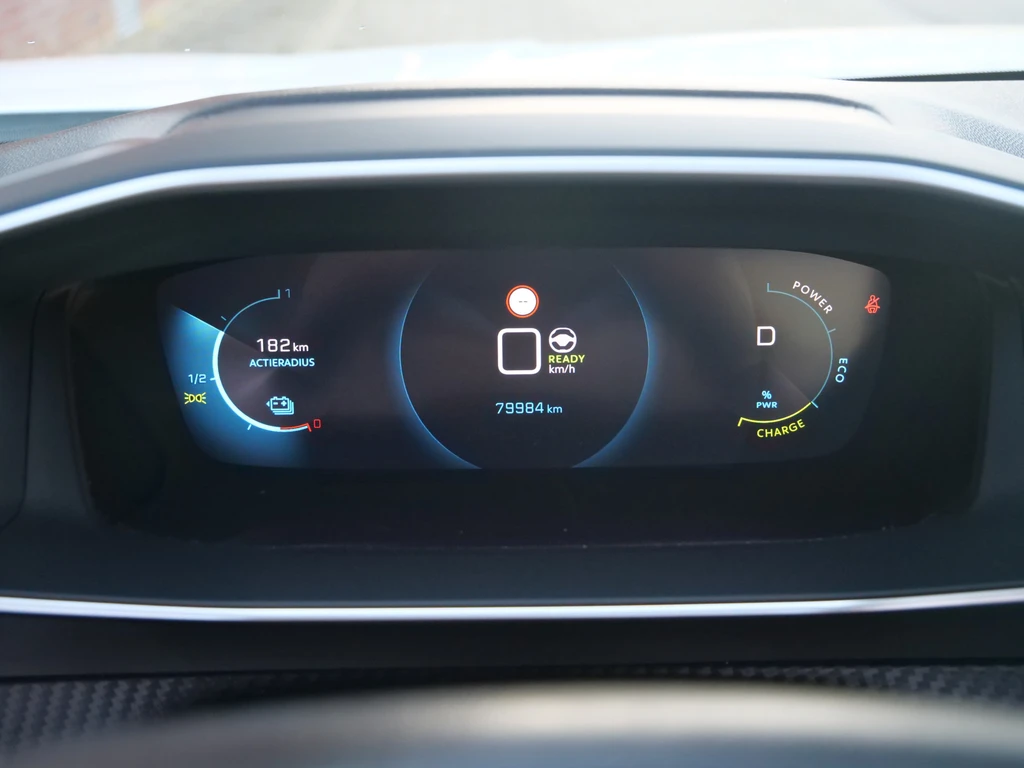 Peugeot e-2008 – foto 20