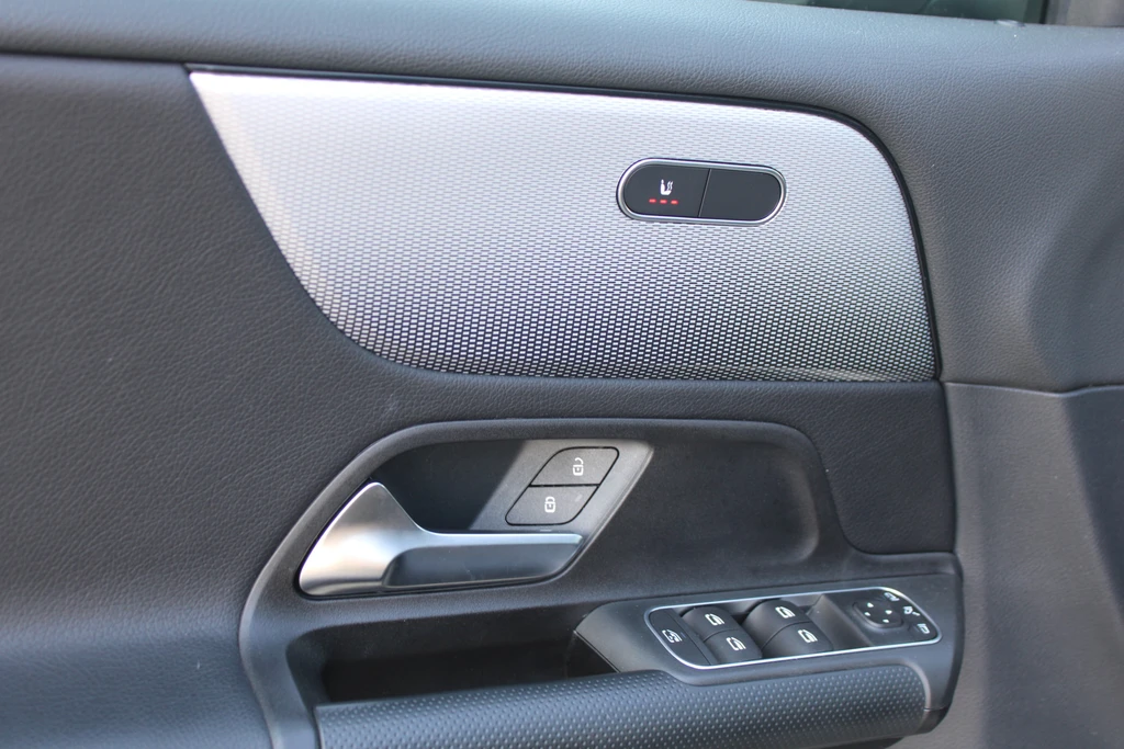 Mercedes-Benz GLB – foto 16