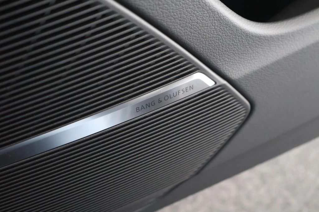 Audi Q8 – foto 11