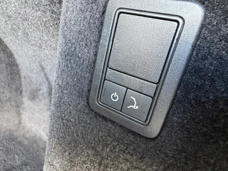 Land Rover Range Rover Sport – thumbnail 12