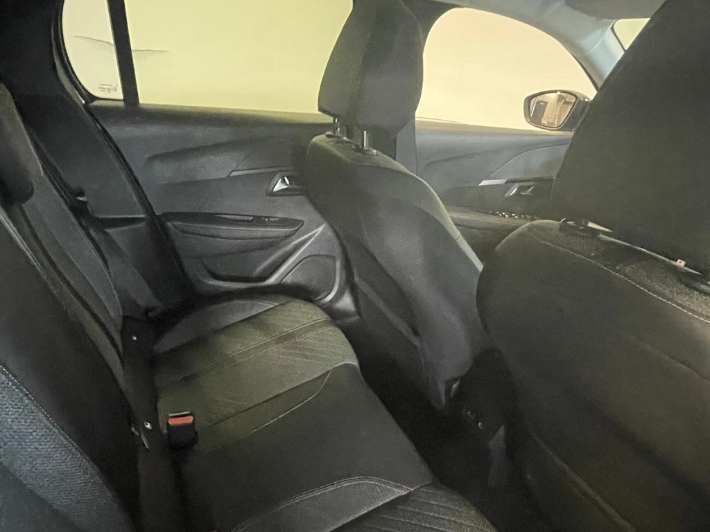 Peugeot 208 – foto 13