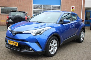 Toyota C-HR – thumbnail 1