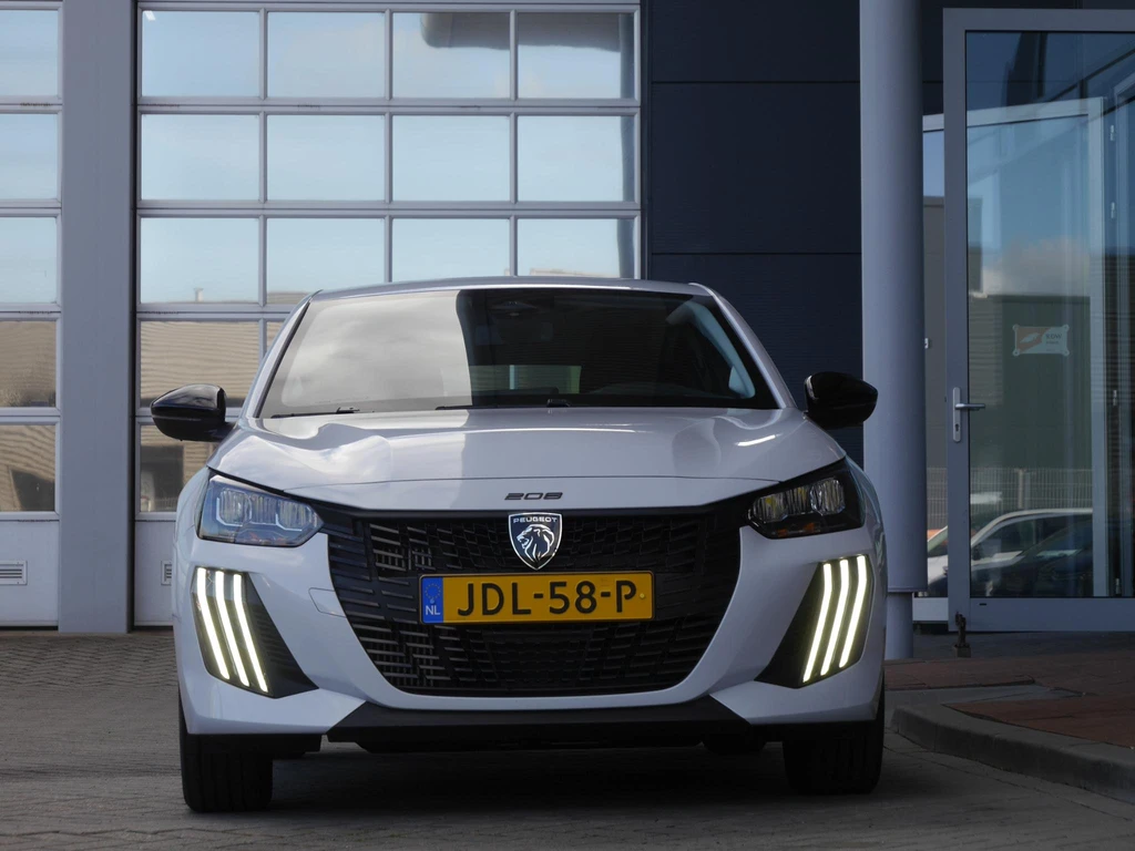 Peugeot 208 – foto 6