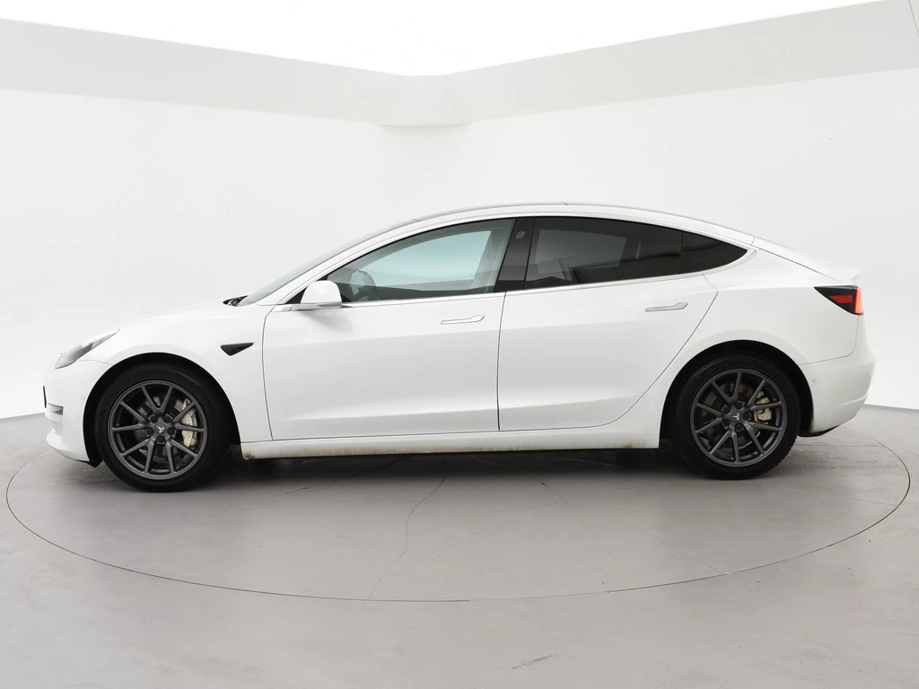 Tesla Model 3 – foto 2