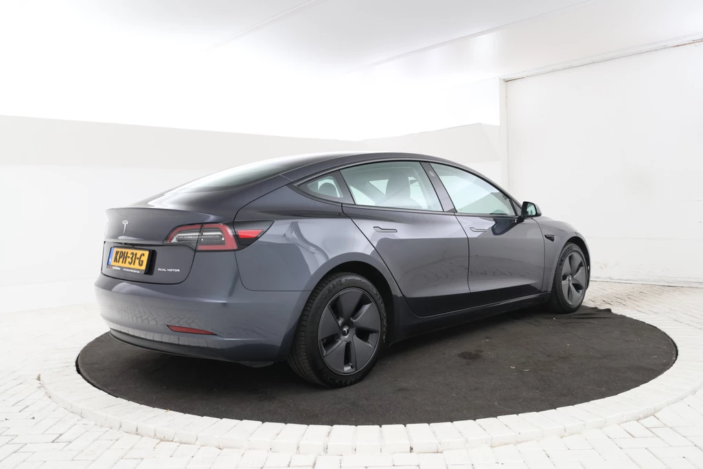 Tesla Model 3 – foto 4