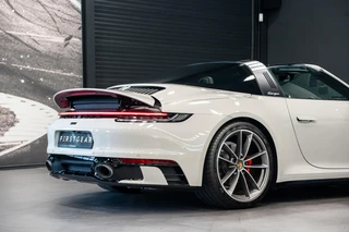 Porsche 911 – thumbnail 7