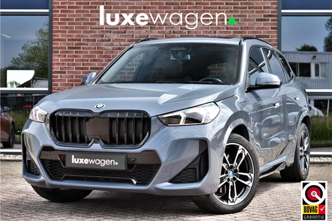 BMW X1 xDrive30e M-Sport Plus Stormbay Pano ACC HUD 360-cam 19inch