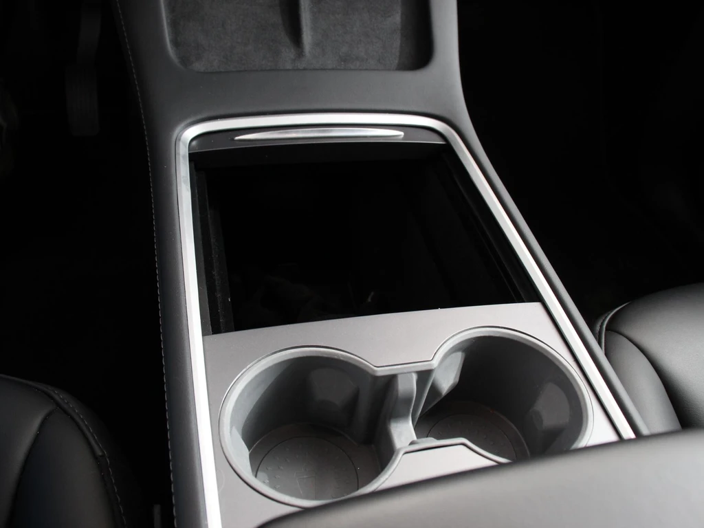 Tesla Model Y – foto 31