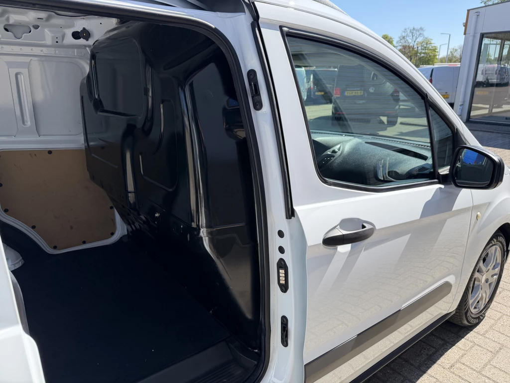 Ford Transit Courier – foto 15