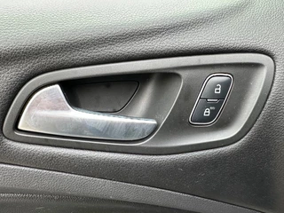 Ford Kuga – thumbnail 14