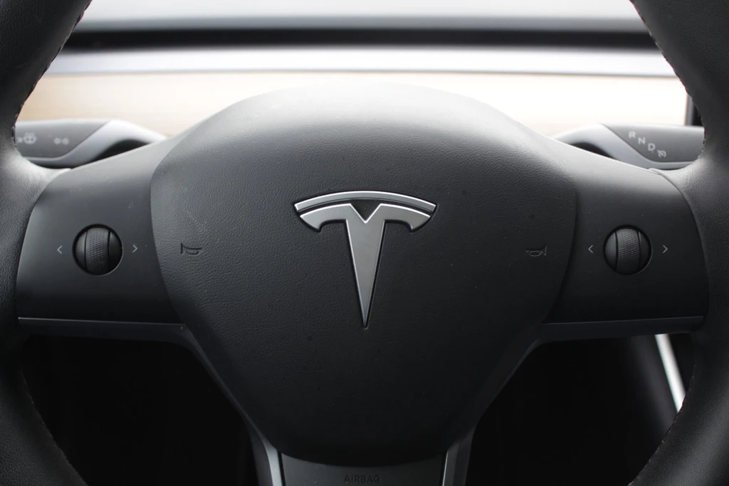 Tesla Model 3 – foto 24