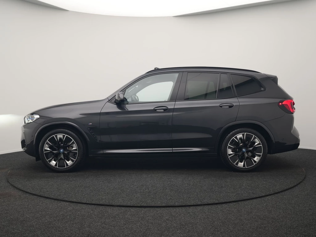 BMW iX3 – foto 3