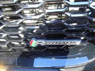 Jaguar XE – thumbnail 20