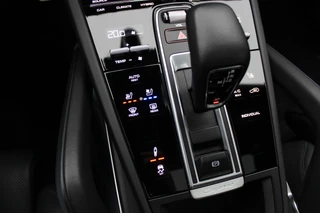 Porsche Cayenne – thumbnail 32