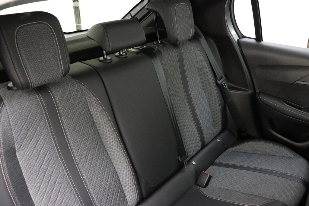 Peugeot 208 – foto 15