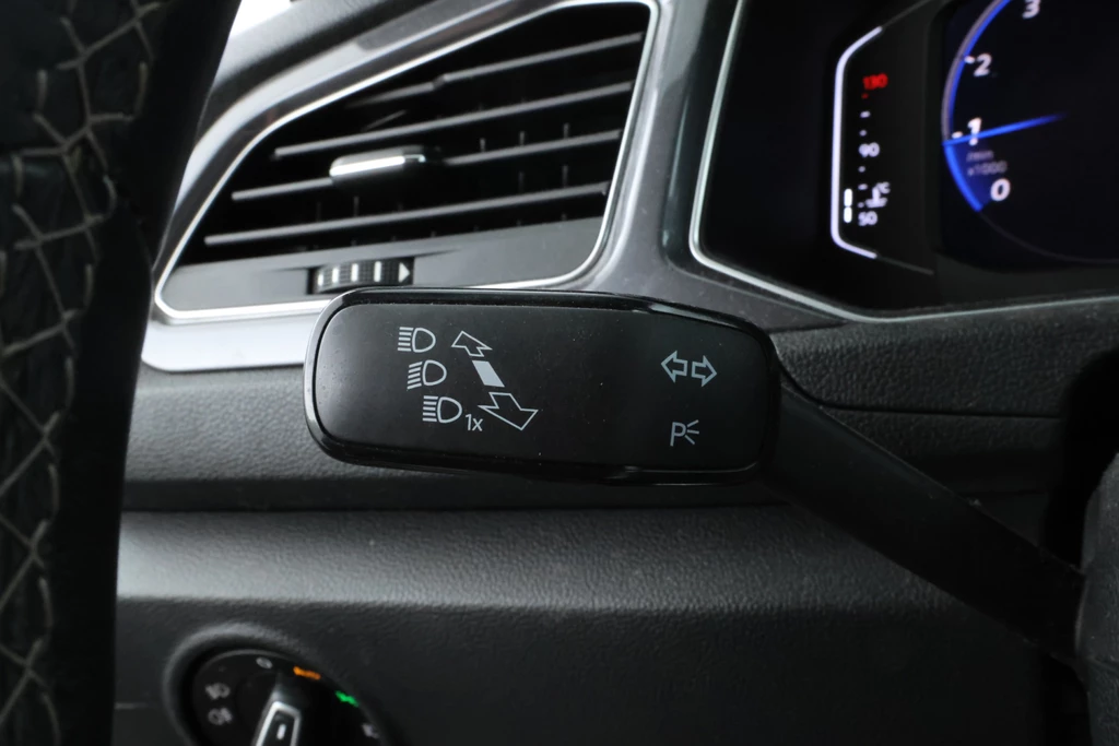 Volkswagen T-Roc – foto 18