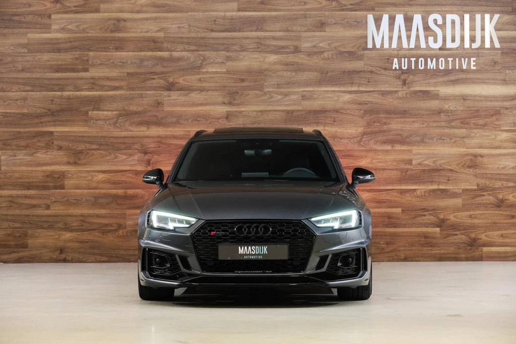 Audi RS4 – foto 11