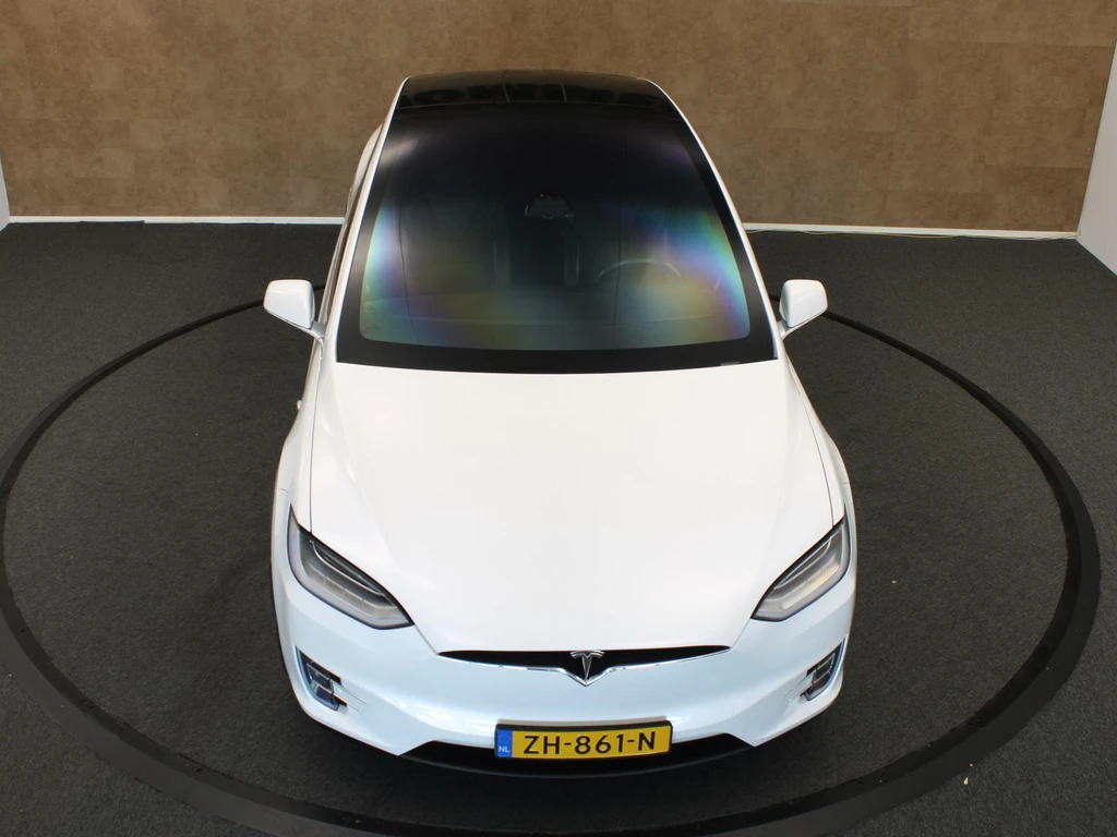 Tesla Model X – foto 9