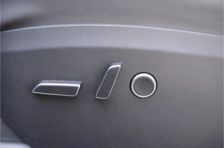 Tesla Model X – thumbnail 9