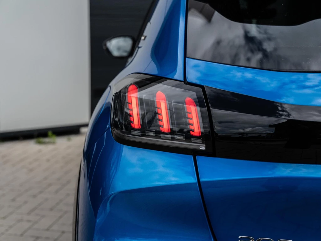 Peugeot 208 – foto 18
