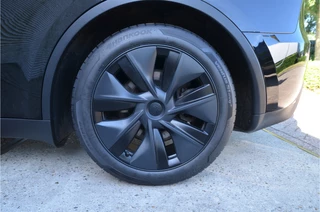 Tesla Model Y – thumbnail 36