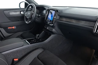 Volvo EX40 – thumbnail 9