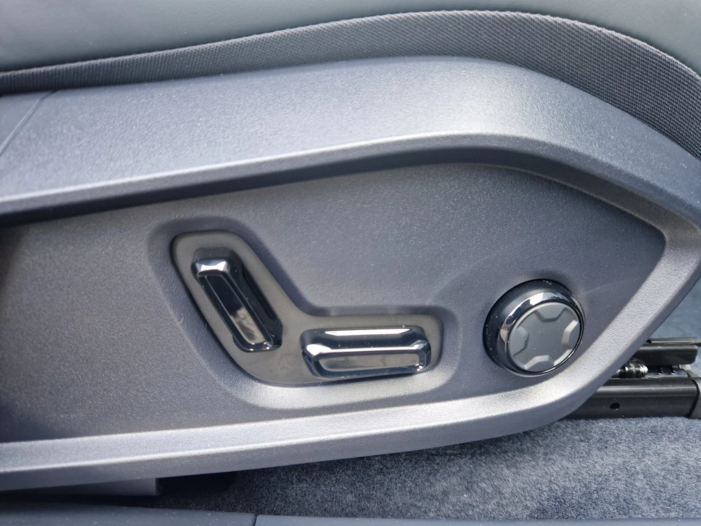 Lynk & Co 08 – foto 13