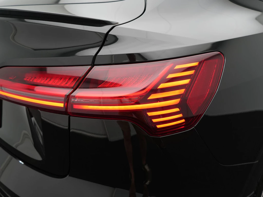 Audi Q8 Sportback e-tron – foto 25