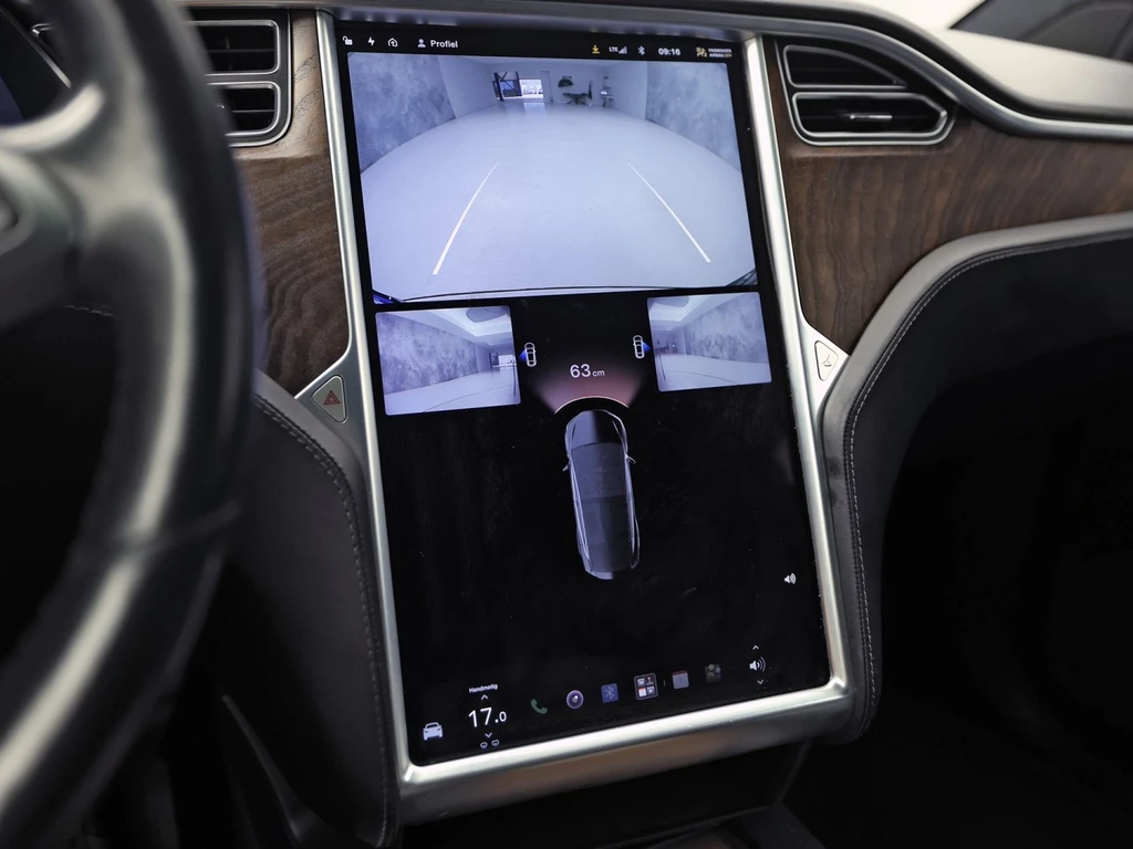 Tesla Model X – foto 24