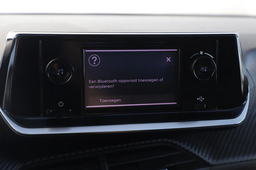 Peugeot 208 – foto 17