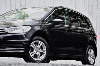 Volkswagen Touran – thumbnail 2