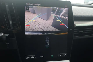 Renault Megane E-Tech – thumbnail 11