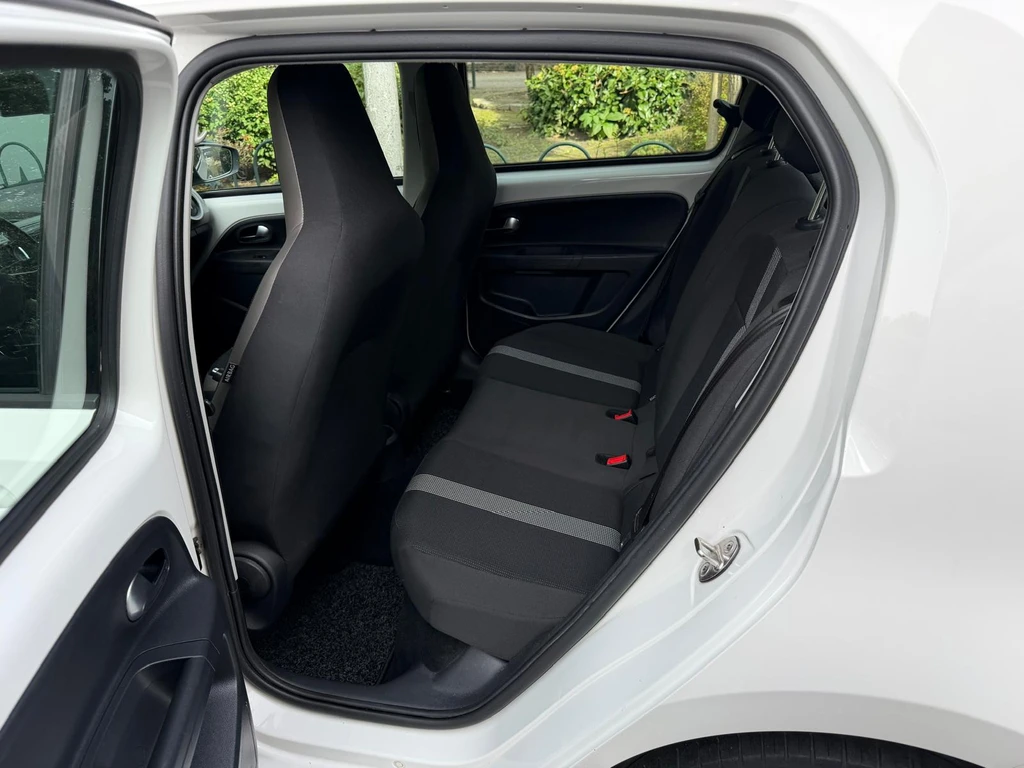 Volkswagen up! – foto 31